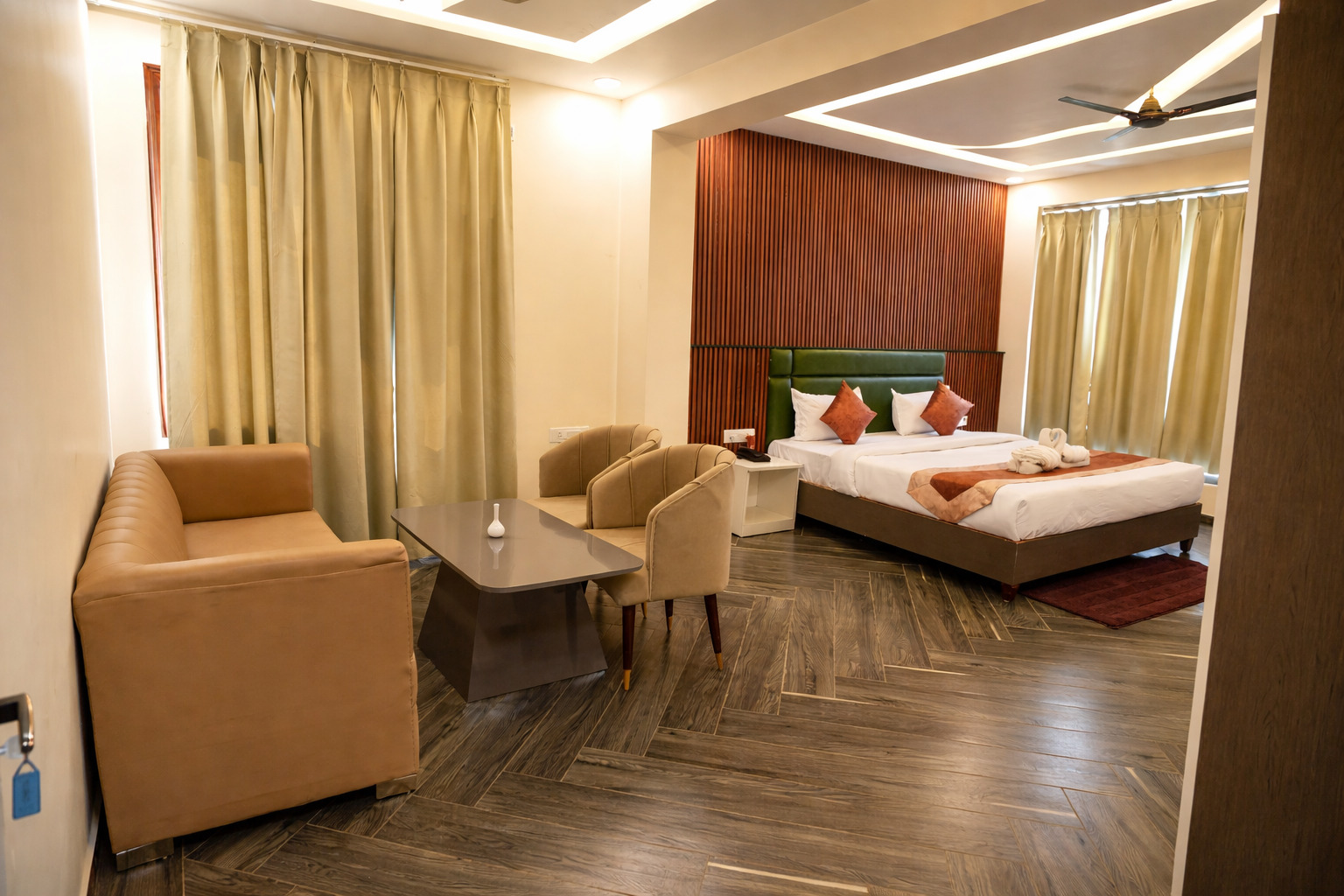 Suite Bedroom